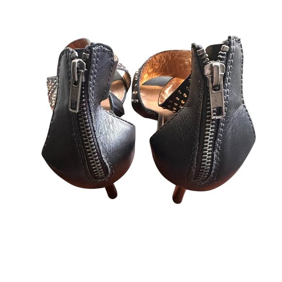 CYNTHIA VINCENT Reid Studded Leather Heels Black Sz 10 - Picture 3 of 6